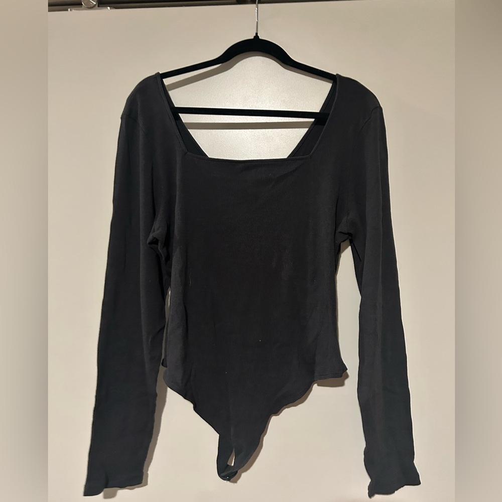 American Eagle square neck long sleeve body suit. Women’s XXL